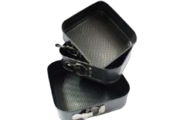 A06 B Springform Coated Square Pan 1