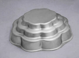 E05 Tripple Decker Flower 1