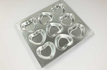 F05 Muffin Tray Heart9in1 1
