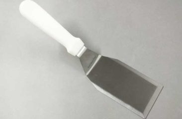 P36 A Cake Lifter 1