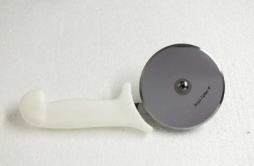 P44 Pizza Cutter 1
